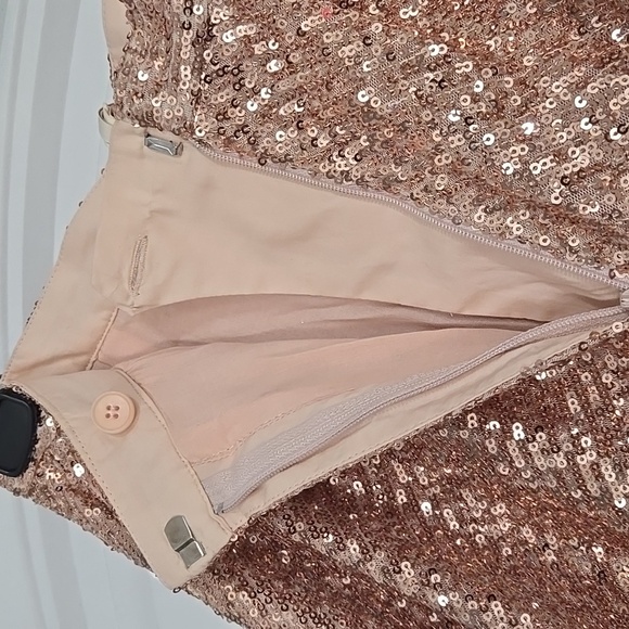 Maje Paillette sequin flounce shorts in rose gold Sz M NWT - Picture 8 of 12